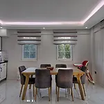 Su *
